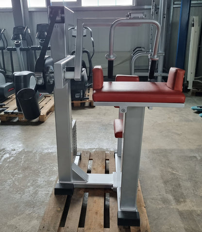 Gerva Trizepsmaschine horizontal, Triceps Extension, Rahmenfarbe Silber, Polsterfarbe Orange, gebraucht - geprüfter Zustand