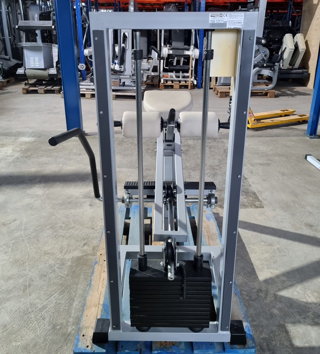 Technogym Seated Calf Sitting Wadenmaschine sitzend, Sitting Calf, Silverline, Oldschool, Rahmenfarbe Silber, gebraucht mit Gebrauchsspuren
