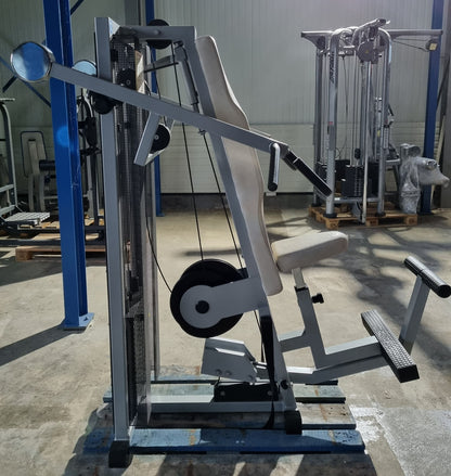 Technogym Latzug, Pulldown, Vertical Traction, Silverline, Rahmenfarbe Silber, Polsterfarbe Beige, gebraucht