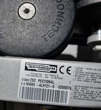 Technogym Butterfly, Pectoral Fly, Silverline, Rahmenfarbe Silber, Polsterfarbe Beige, gebraucht - geprüfter Zustand