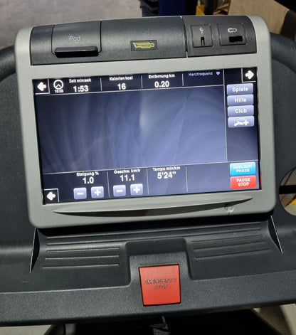TechnoGym Laufband Excite Line Jog Now 700, Visioweb Touch Display, gebraucht - überholter Zustand