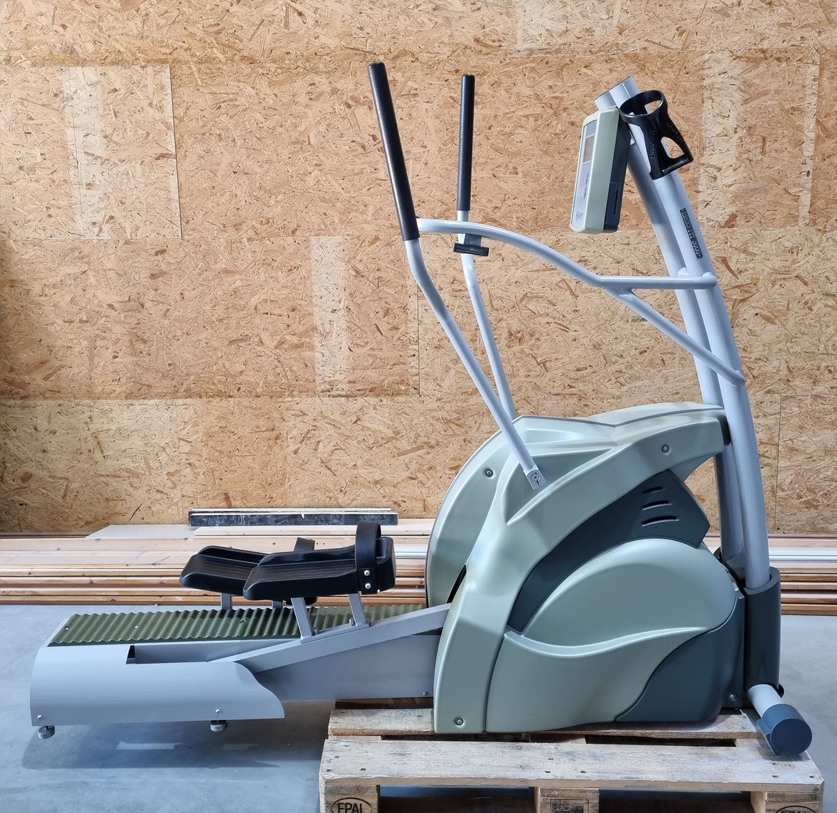 Ergo-Fit Cross 3000 cross trainer, elliptical trainer, used - refurbished condition