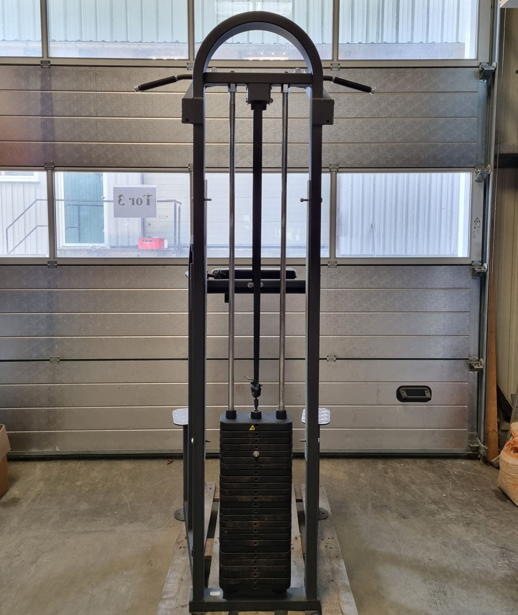 Precor DipChin, Dip-Klimmzugmaschine mit Gewichtsunterstützung, Rahmen Schwarz, Polster Schwarz, gebraucht - überholter Zustand