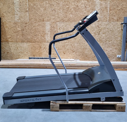 SportsArt treadmill 6300 HR with emergency stop button and handrail, used - refurbished condition
