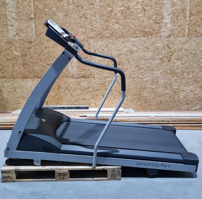 SportsArt treadmill 6300 HR with emergency stop button and handrail, used - refurbished condition