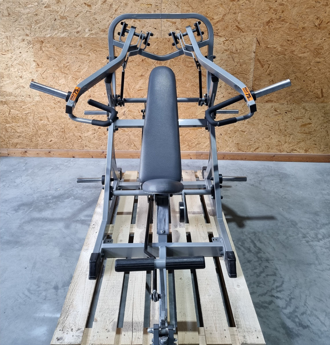 Plate loaded Set, 11 Kraftgeräte, Hammer Strength Nachbau, gebraucht - geprüfter Zustand