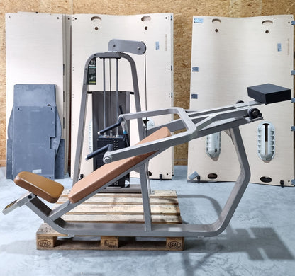 Precor Schrägbankdrückenmaschine, Incline Chestpress 402 Icarian Line, Brustpresse schräg, Rahmenfarbe Silber, gebraucht - überholter Zustand