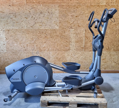 Nautilus E10 Crosstrainer Ellipsentrainer, Touch Display, gebraucht - überholter Zustand