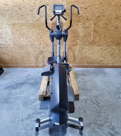 Nautilus E10 Crosstrainer Ellipsentrainer, LED Display, gebraucht - überholter Zustand