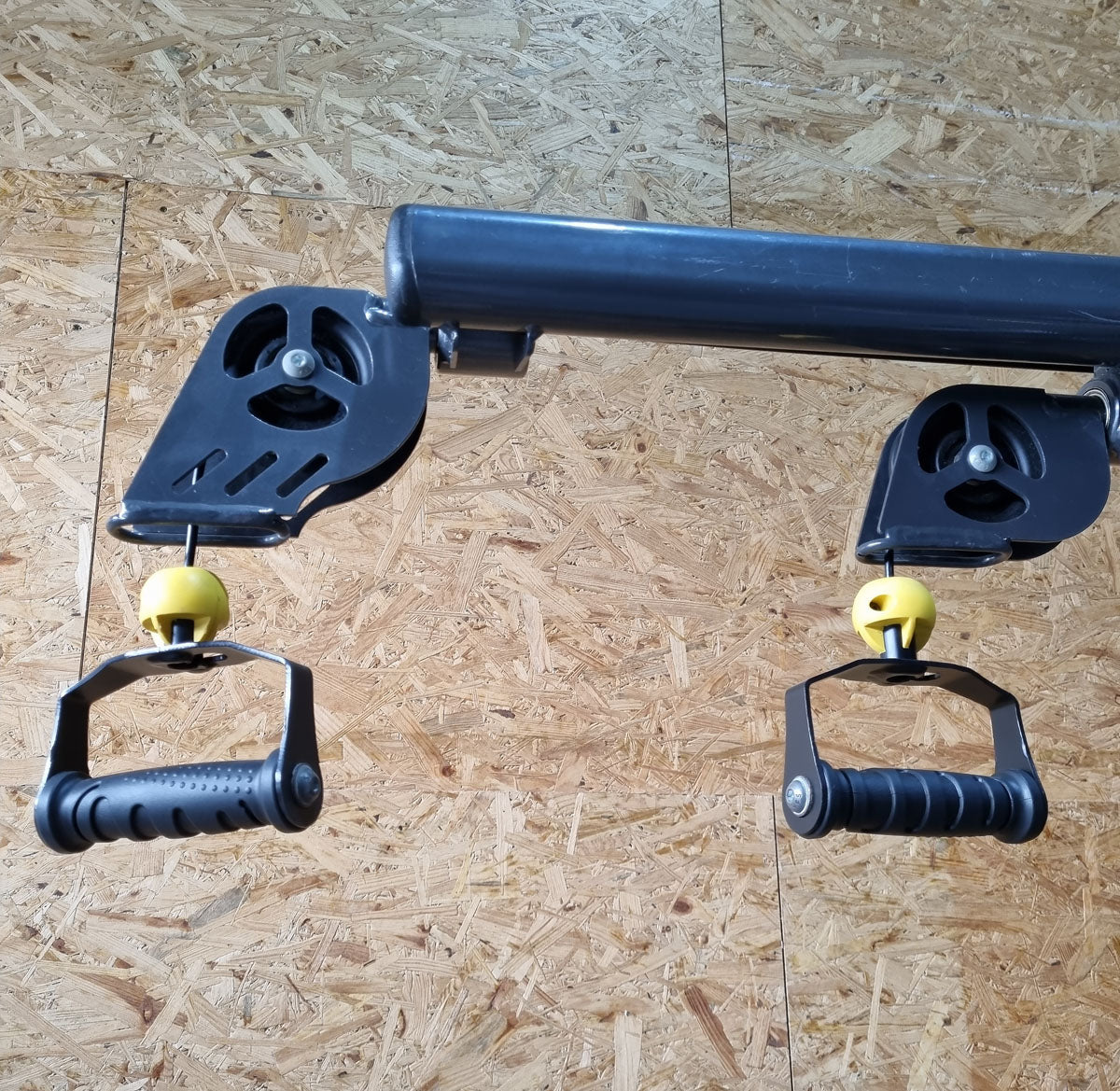 Cybex VR1 Lat-Row lat pulldown and rowing machine - 2 in 1 combination machine - rotating handles, anthracite frame, used - refurbished condition