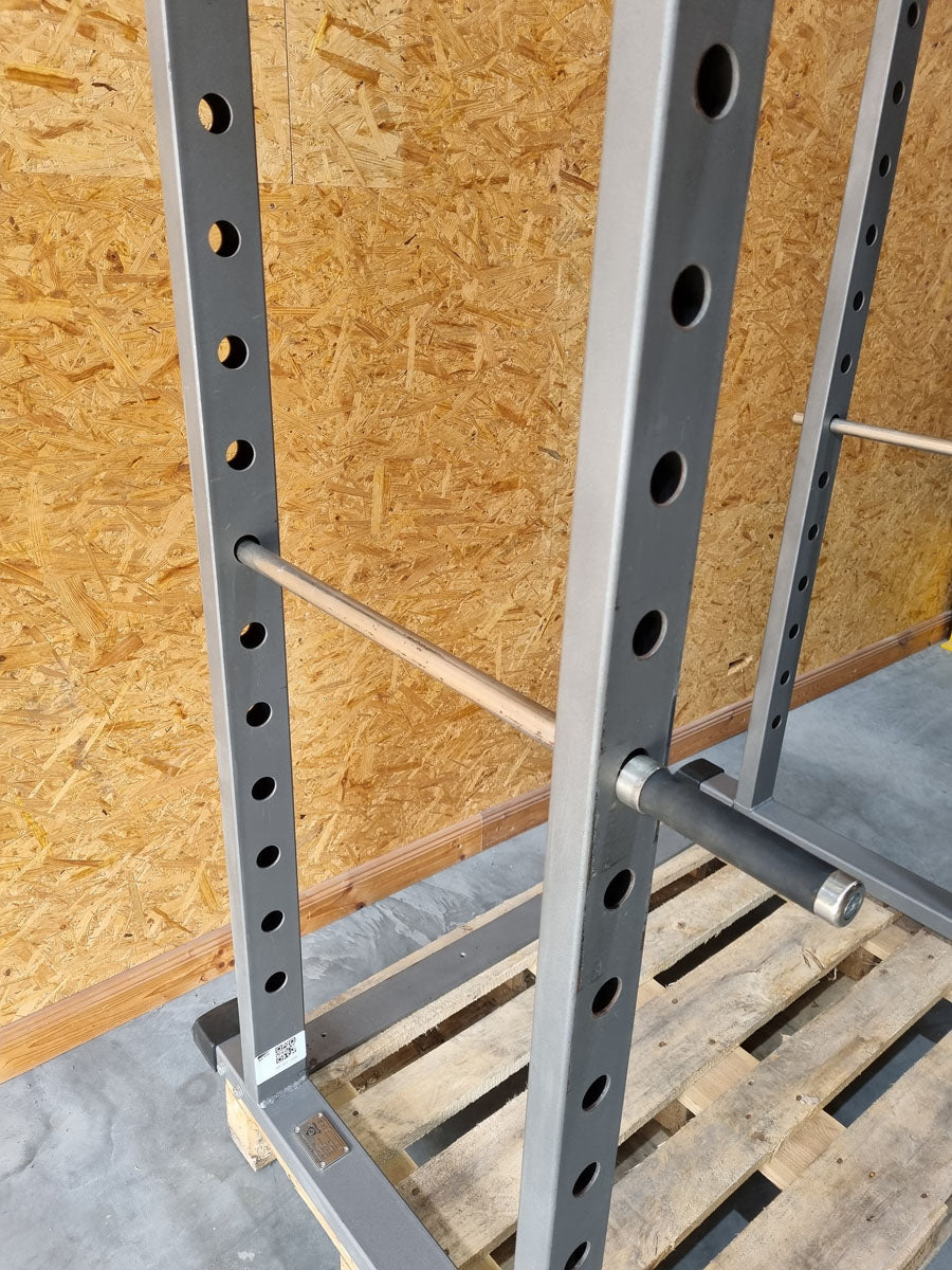 Gymleco Power Rack 149 mit J-Hooks und Notablagen, Rahmenfarbe Silber, gebraucht - geprüfter Zustand