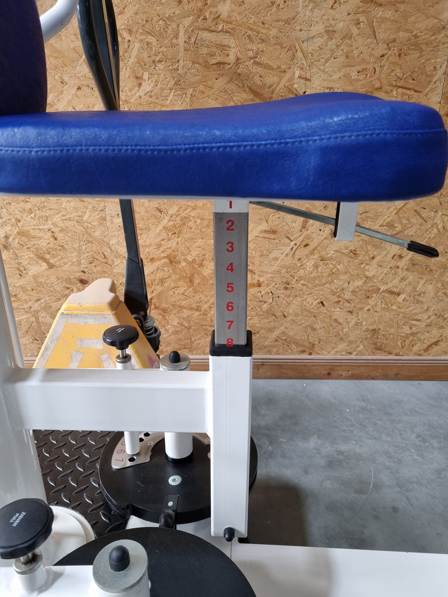 Pego Sport NordicLine Butterfly und Butterfly Reverse - 2 in 1 Kombimaschine, Butterfly - Press Back Kombi, Fly and Rear Delt, Rahmenfarbe Weiß, Polsterfarbe Blau, gebraucht - überholter Zustand