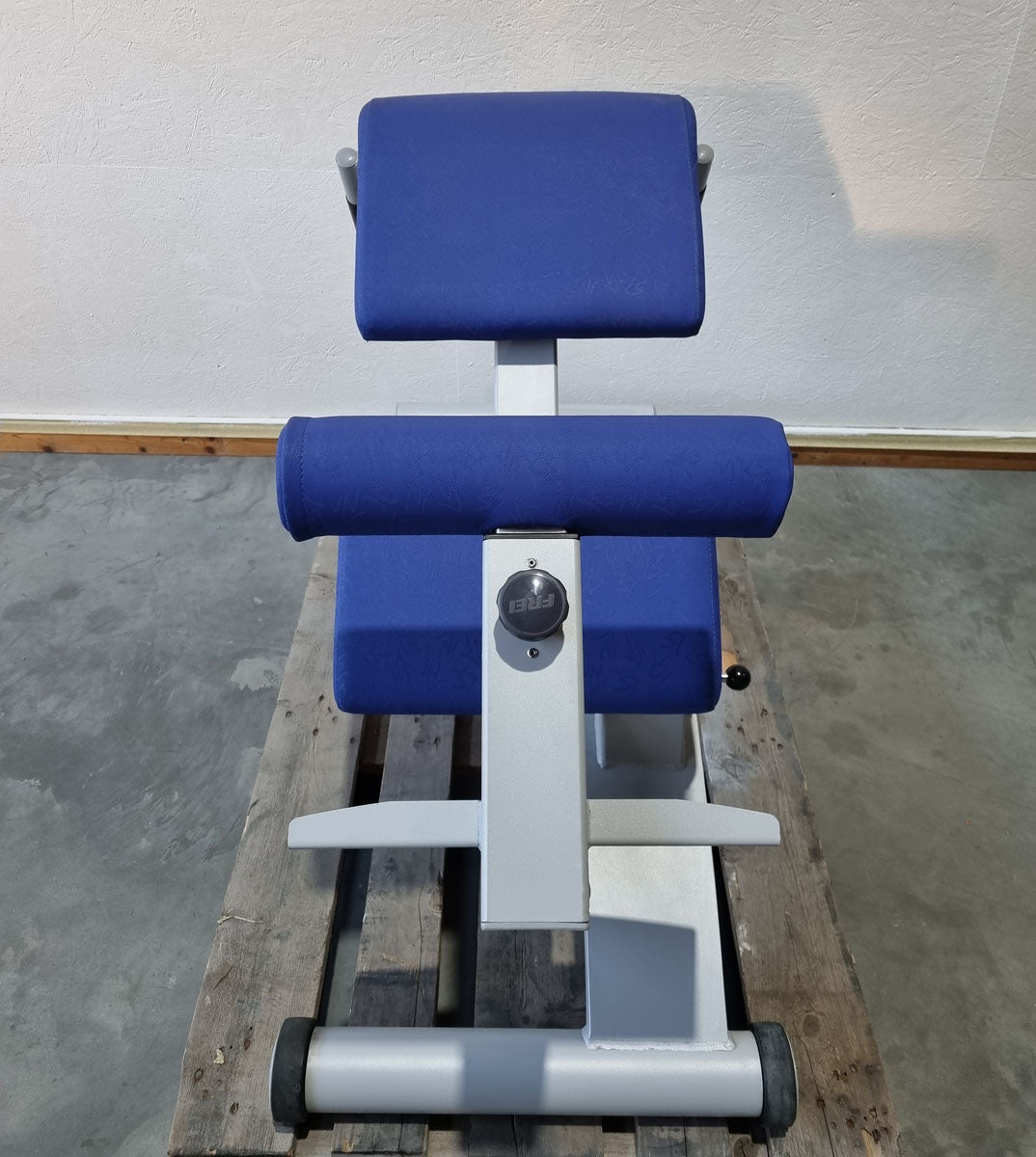Frei Genius Basic Lateral-Lumbar Trainer, Hyperextension 15 to 45° adjustable, back extension bench, frame color silver, used - refurbished condition