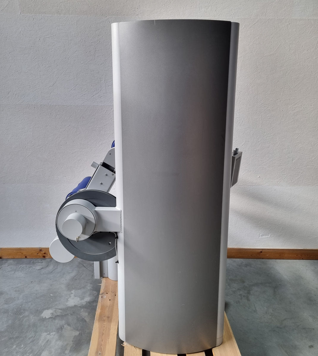Frei Genius Eco back extension machine, hyperextension, lower back machine, frame color silver, used - refurbished condition