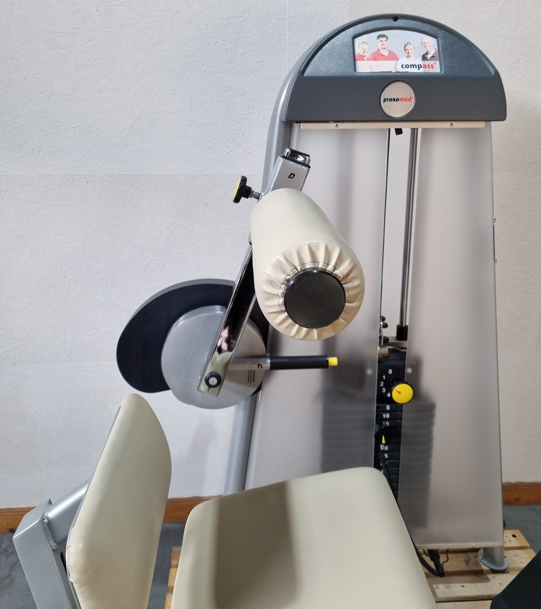 Proxomed Compass 530 Rückenflexion, Bauchmaschine, Rückenbeuger, Abdominal Crunch, MPG, Reha, Rahmenfarbe Silber, gebraucht - überholter Zustand