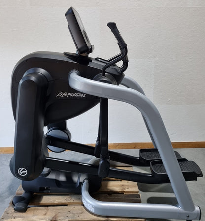 Life Fitness FlexStrider Trainer, Crosstrainer mit variabler Schrittlänge, Elevation Series, Explore Konsole, gebraucht - überholter Zustand