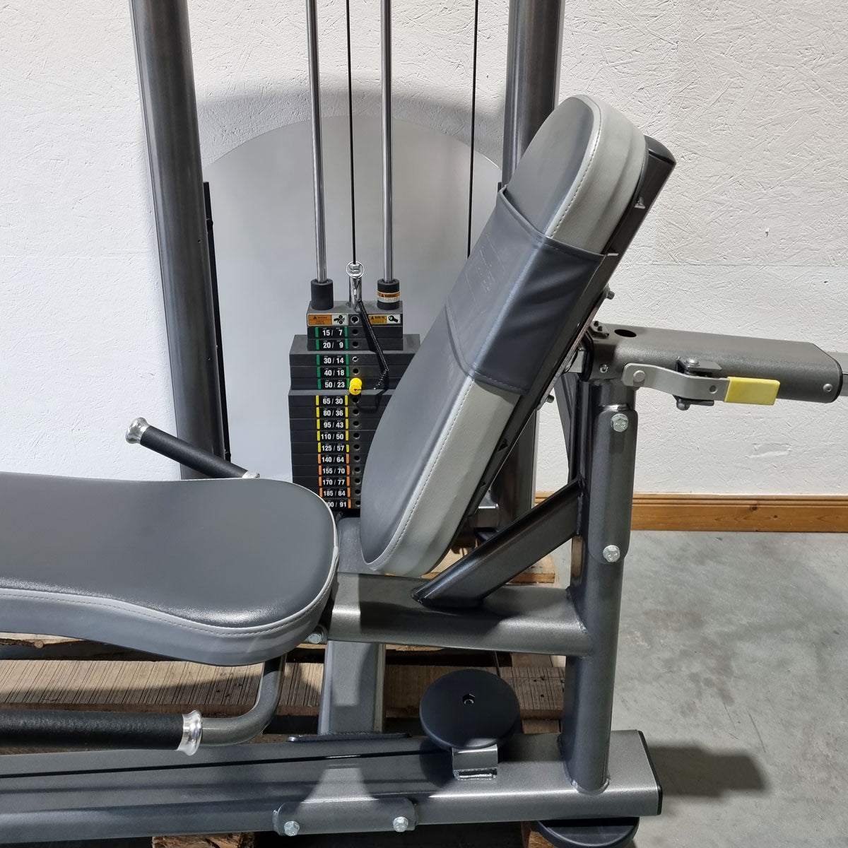 Impulse Fitness Beinpresse horizontal, Rahmenfarbe Grau-Anthrazit, gebrauchter - überholter Zustand