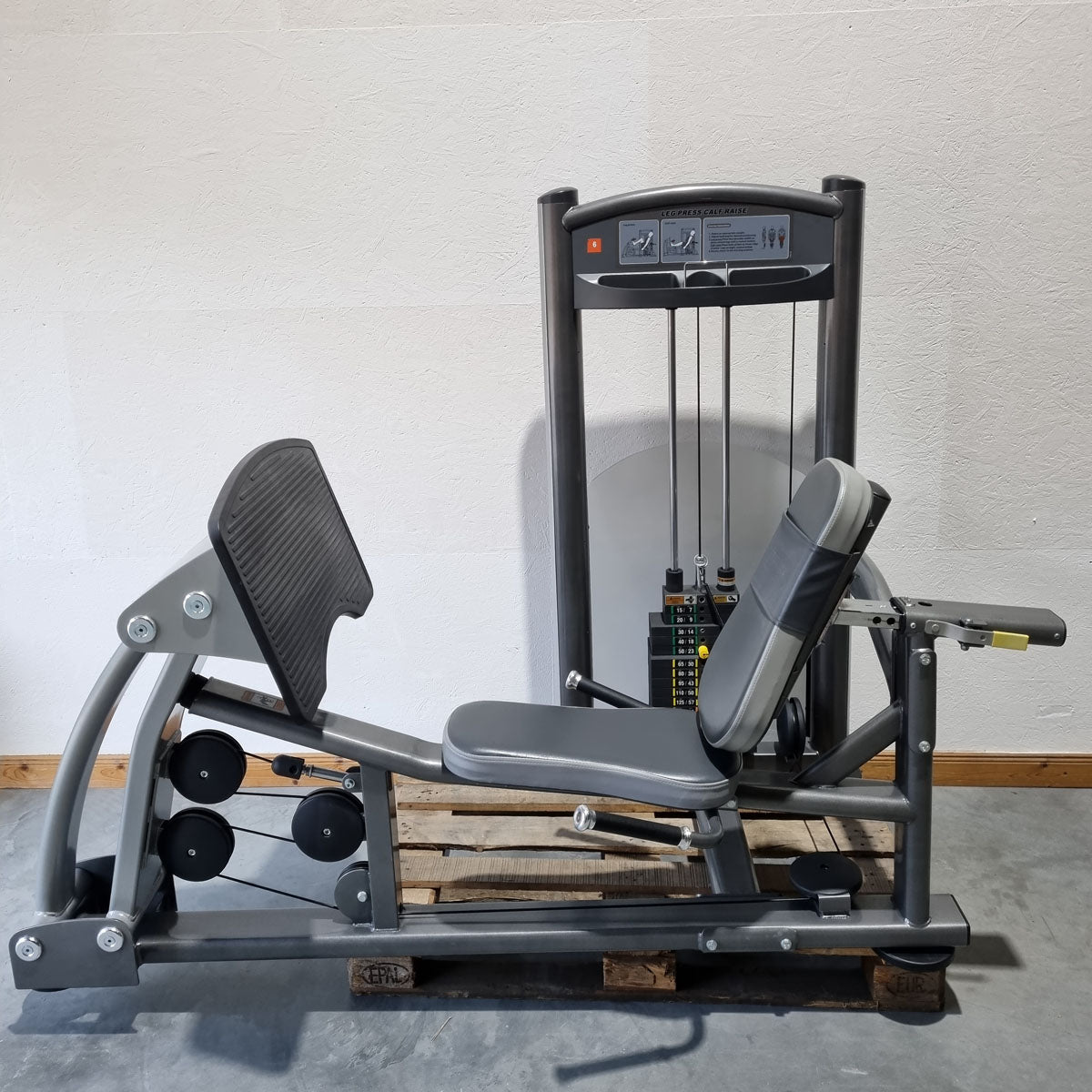 Impulse Fitness Beinpresse horizontal, Rahmenfarbe Grau-Anthrazit, gebrauchter - überholter Zustand