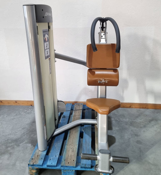 Life Fitness Optima Series Bauchmuskel-Maschine, Abdominal Crunch OSAB, Rahmenfarbe Silber, Polsterfarbe Orange, gebraucht - überholter Zustand