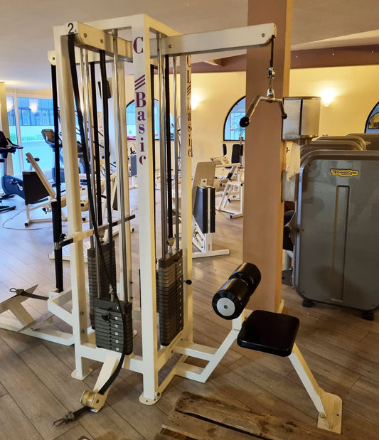 Competition Line 4 Stationenturm, 4 Stack Multi Station, Rudern, Latzug und 2 Seilzüge, Oldschool Bodybuilding, Rahmenfarbe Weiß, gebraucht - geprüfter Zustand mit Gebrauchsspuren