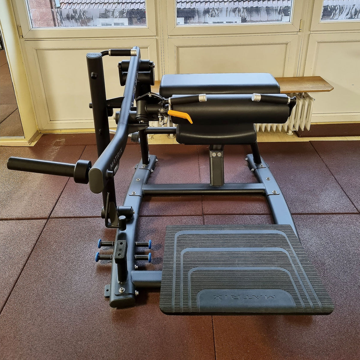 Matrix Magnum Glute Trainer MG-PL78, Hip Thrust Maschine, Gluteusmaschine, Pomaschine für Gesäßtraining, Rahmenfarbe Schwarz, gebraucht - überholter Zustand