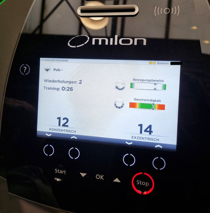 Milon 9er PREMIUM Kraft Zirkel, Baujahr 2017, Gehäuse in Anthrazit Stone, Polster Braun, inkl. LED Ampel, gebraucht, überholt und Neuwertig - Top Zustand