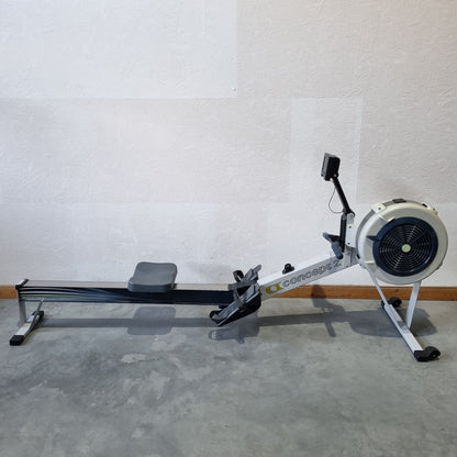 Concept2 Rudergerät Modell D mit PM5 Monitor - Farbe Hellgrau - gebraucht - geprüfter Zustand