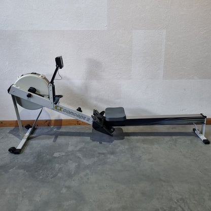 Concept2 Rudergerät Modell D mit PM3 Monitor - Farbe Hellgrau - gebraucht - geprüfter Zustand