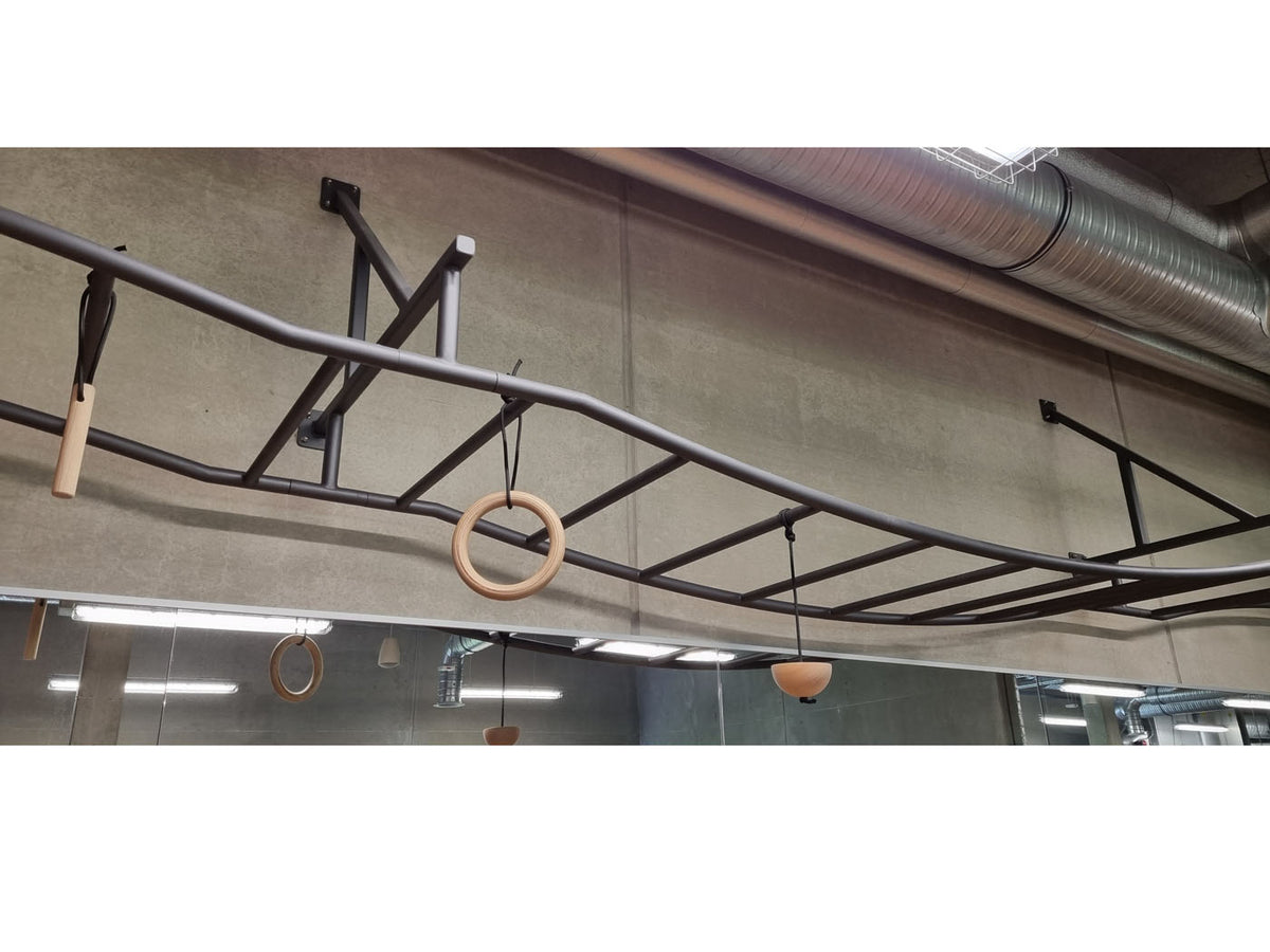 14 Meter Lange Monkey Bar Kletterstange zum Hangeln, Klimmzüge etc, Hangelgerüst, Affenleiter Rig wie bei Ninja Warrior, gebraucht - guter Zustand