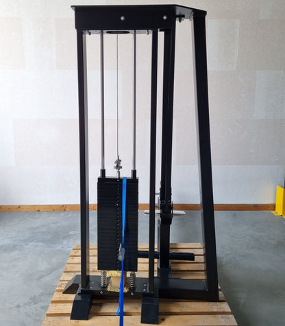 Rowing tower similar to Gym80, rowing on the cable, Row, rowing station similar to Sygnum 4016, frame color black, exhibition piece