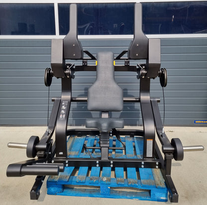 Technogym Pure Pullover, Pull-up machine Plate loaded, Pure Strength Series disc holder, frame color black, used - refurbished condition