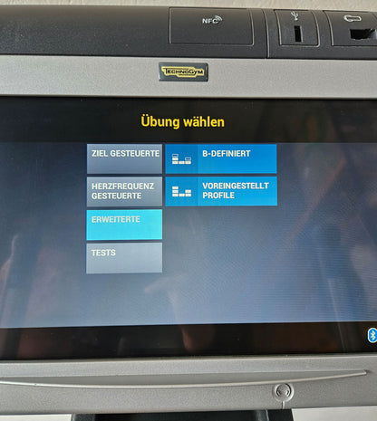 Technogym Crossover ähnlich Wave Excite Line Stepper Inliner Ski  Ellipsentrainer, Unity Touch Display, gebraucht - überholter Zustand