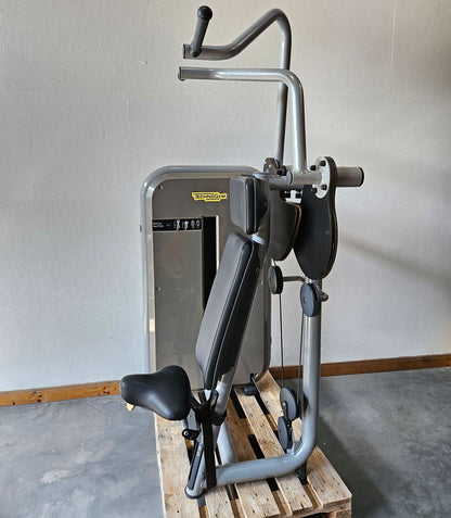 TechnoGym 12 Kraftgeräte im Set, Element Line Serie, Kraftgerätepark Fitnessstudio, gebraucht - überholter Zustand