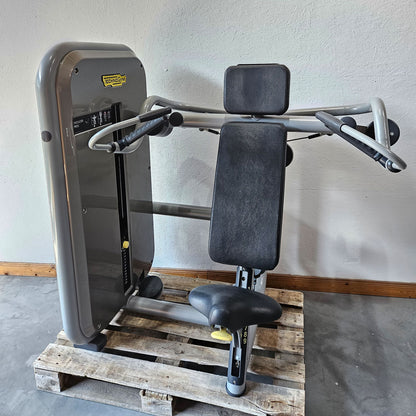 TechnoGym 12 Kraftgeräte im Set, Element Line Serie, Kraftgerätepark Fitnessstudio, gebraucht - überholter Zustand