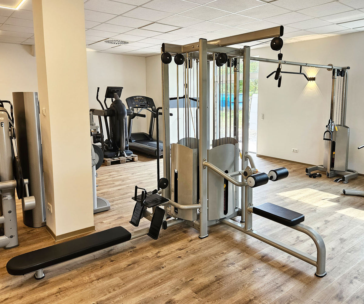 DankSport 5 Stationenturm, 5 Stack Multi Station Tower, 1x Latzug, 1x Rudern, 1x Seilzug von Oben, 2x Kabelzug höhenverstellbar = Cable Crossover - 120 und 100kg Gewichtsblöcke - Silber und Schwarz - NEU