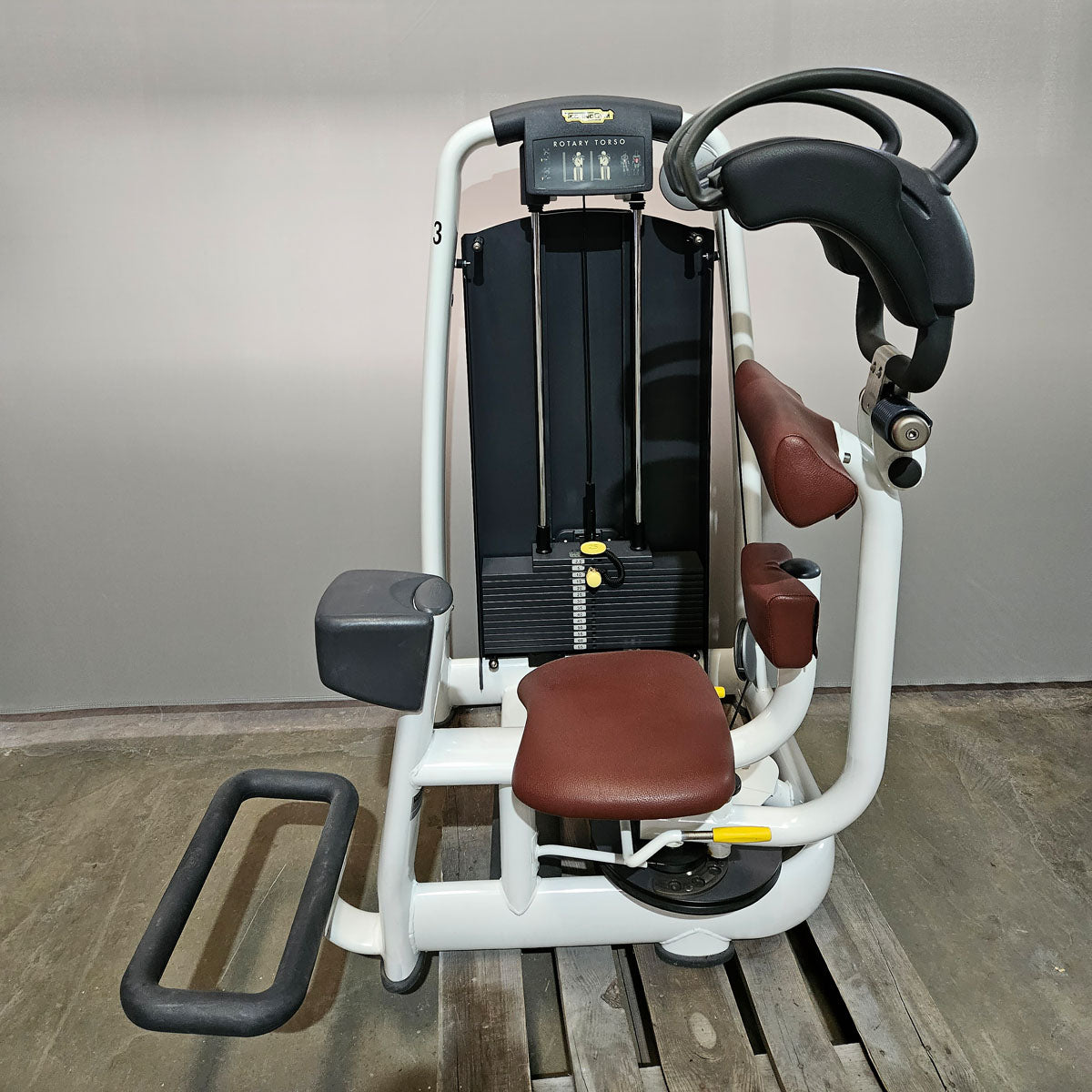 Technogym rotation machine, Rotary Torso, Twister, Selection Line, frame color white, upholstery color brown, used - refurbished condition