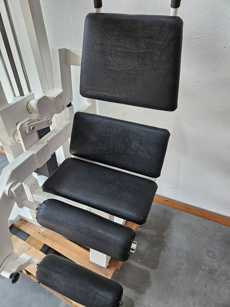 Gym80 Bauchmaschine, Klappmesser, Abdominal Crunch, Oldschool Bodybuilding Kraftgerät - Edition oder Classic Line, Rahmenfarbe Weiß, gebraucht mit Gebrauchsspuren