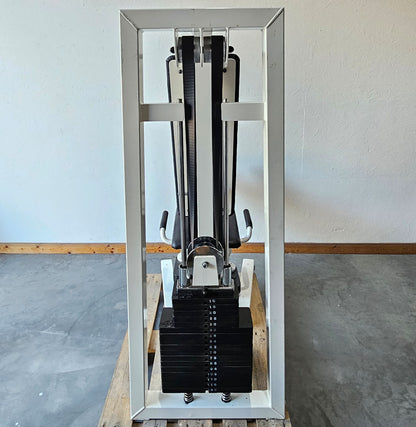 Gym80 Abduktorenmaschine, Hip Abductor, sitzend,  Oldschool Bodybuilding Kraftgerät - Edition oder Classic Line, Rahmenfarbe Weiß, gebraucht mit Gebrauchsspuren