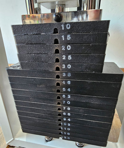 Gym80 Abduktorenmaschine, Hip Abductor, sitzend,  Oldschool Bodybuilding Kraftgerät - Edition oder Classic Line, Rahmenfarbe Weiß, gebraucht mit Gebrauchsspuren