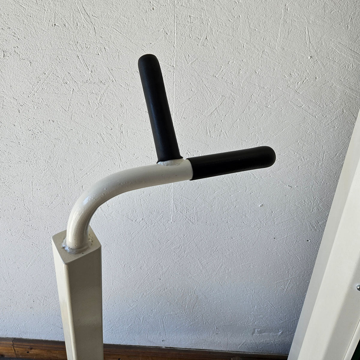 Multi-Form Galaxy, rowing with chest support, row, lat row, frame color white, used with signs of wear