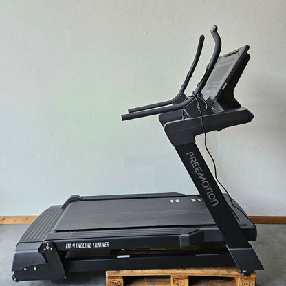Freemotion Fitness Laufband i10.9 Incline Trainer Treadmill i11.9 , extreme Steigung bis 30% möglich, Baujahr 2019 - Top Zustand