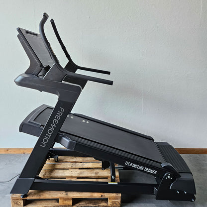 Freemotion Fitness Laufband i10.9 Incline Trainer Treadmill i11.9 , extreme Steigung bis 30% möglich, Baujahr 2019 - Top Zustand