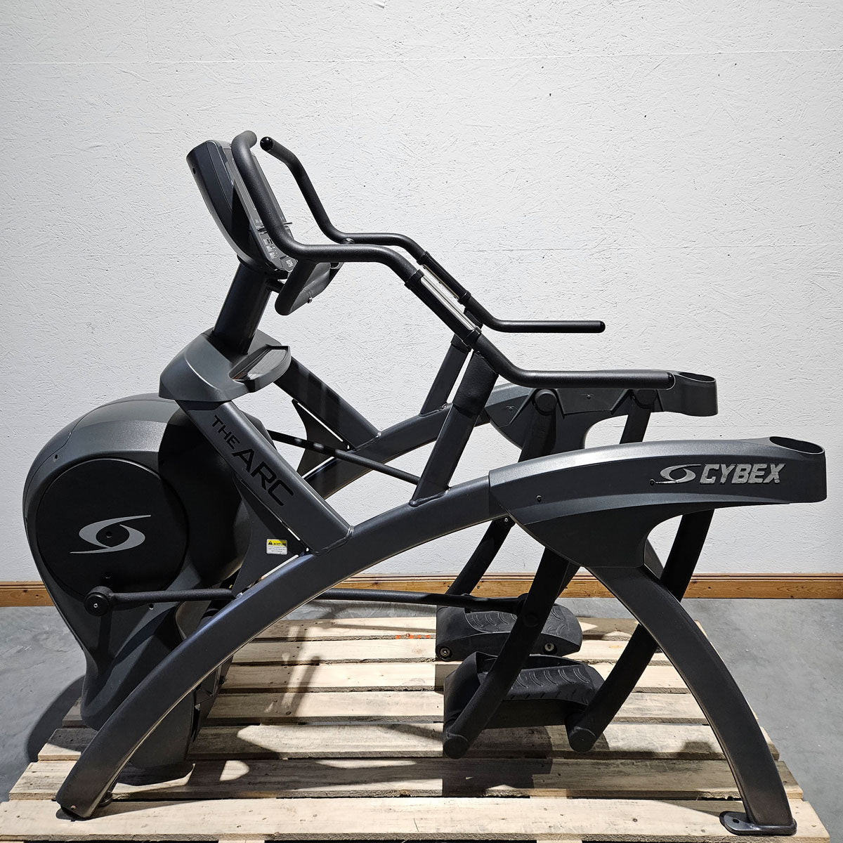 Cybex Arc Trainer 750A Lower Body, cross trainer, elliptical trainer with height-adjustable ramp, stepper, LED display, frame color anthracite, used - refurbished condition