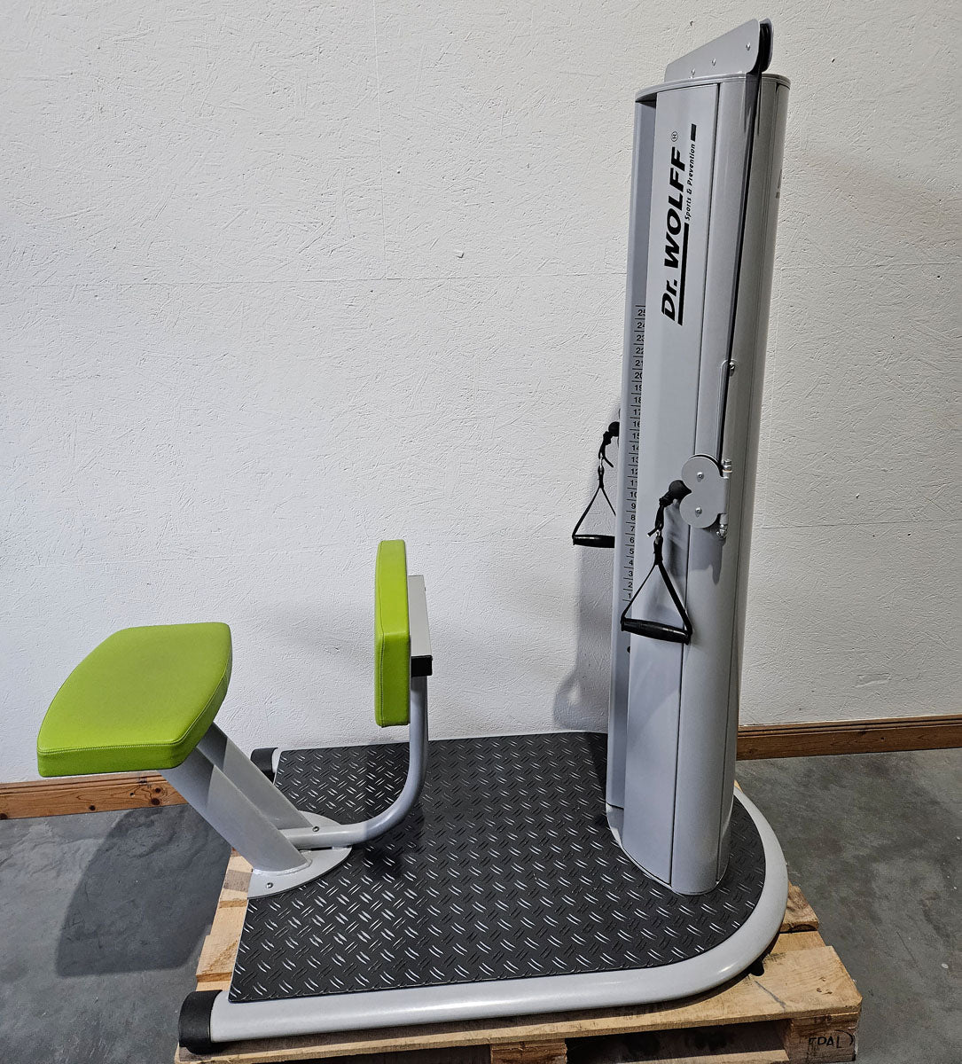 Dr. Wolff 11 medizinische Kraftgeräte im Set - Präventionspark 800 Serie, Medizinzulassung MPG, gebraucht - überholter Zustand