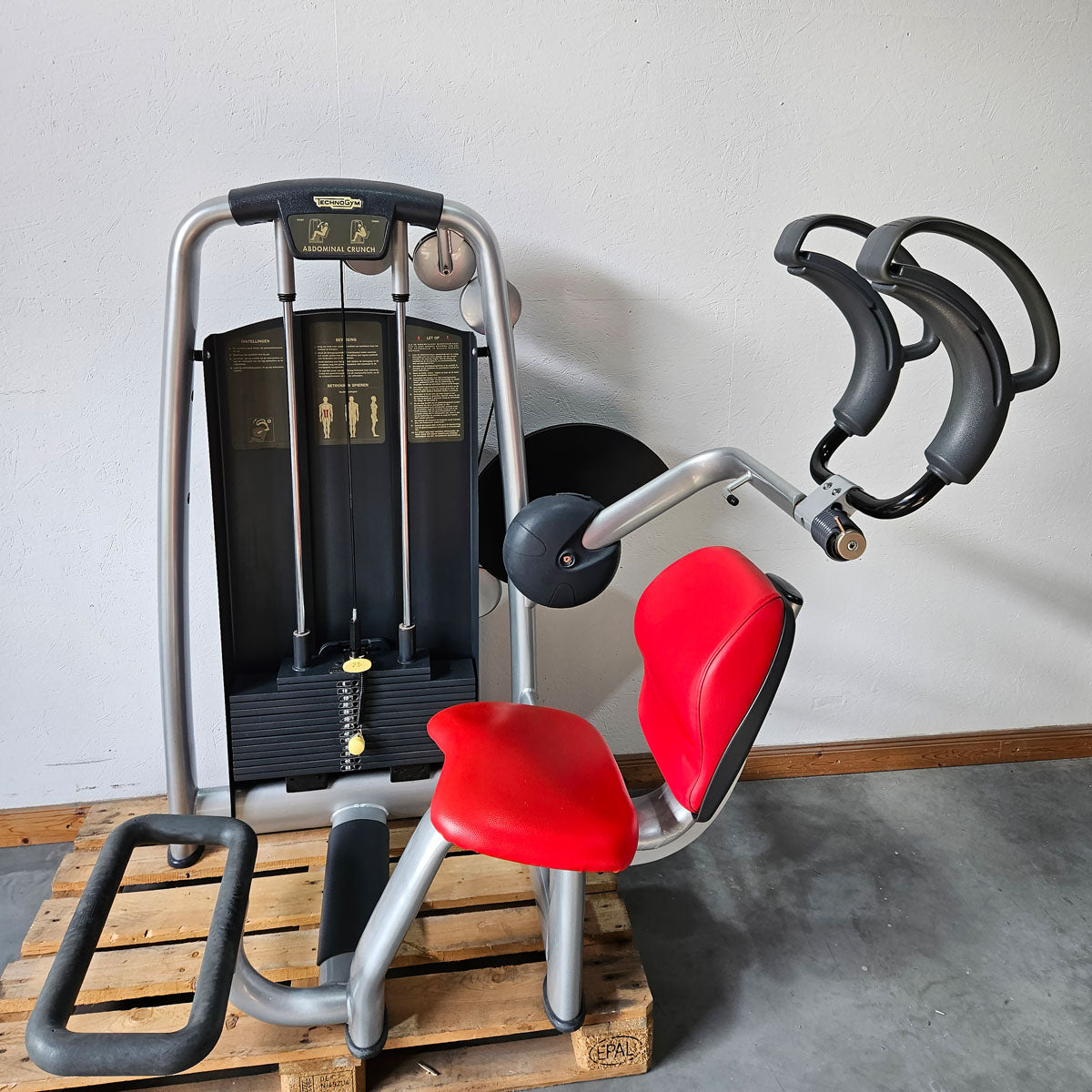 TechnoGym 18 Kraftgeräte im Set, Selection Line, Strength Machines with Stack Weight, Polster Rot, gebraucht - überholter Zustand