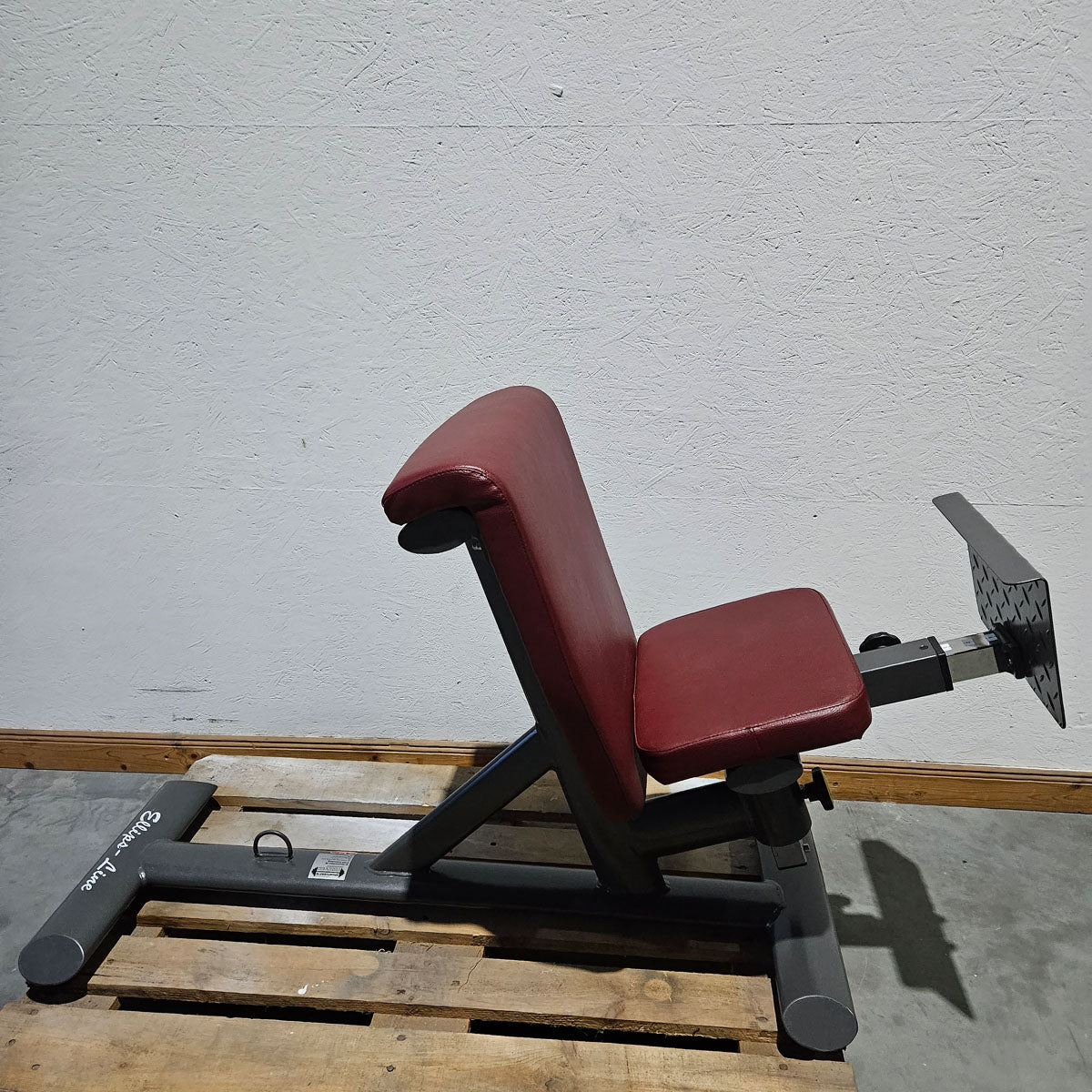 Lumbar trainer similar to Dr. Wolff 307, back extension bench in knee position, hyperextension, T 521, Teuwsen Sportgeräte, frame color anthracite, upholstery color burgundy red, used