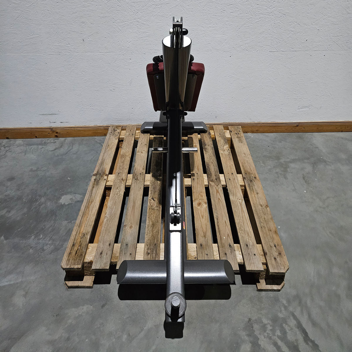 Plate-loaded abdominal machine, abdominal bench, sit-up ab crunch bench, T 500 crunch chair, Teuwsen Sports Equipment, frame color anthracite, used - reconditioned condition