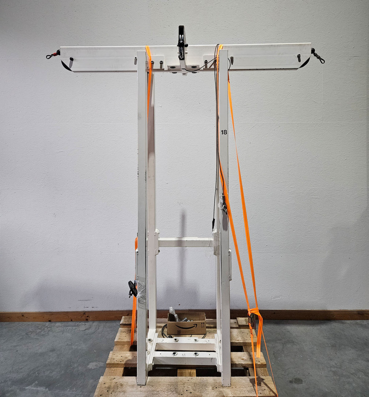 Gym80 - 4 Stationenturm mit Seilen, 4 Stack Multi Station, große Gewichtsblöcke, Rahmenfarbe Weiß, gebraucht - geprüfter Zustand mit optischen Gebrauchsspuren