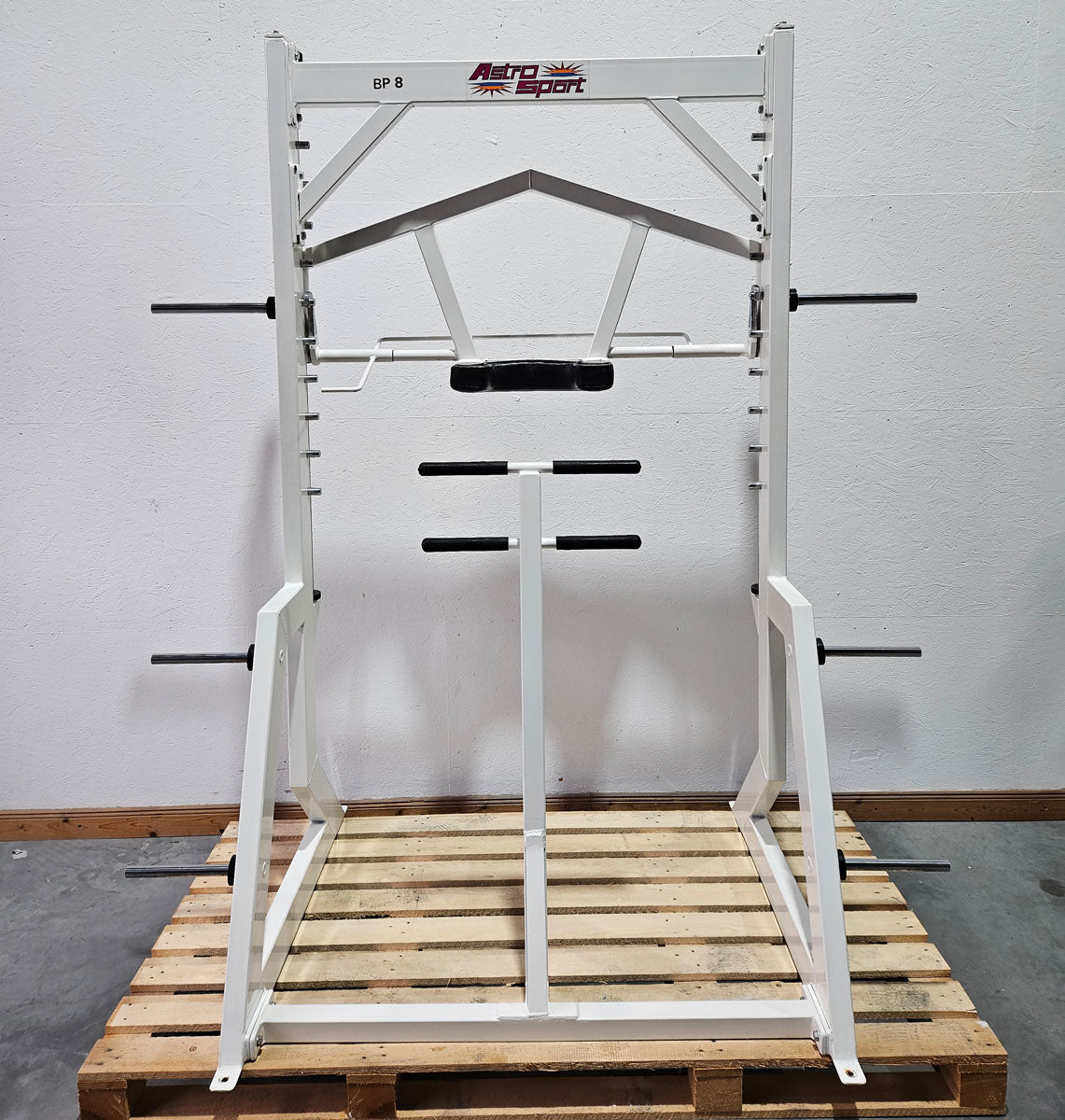 Astro Sport Multipresse für Kniebeugen, geführt, Squat Smith Machine, Oldschool Bodybuilding, Rahmenfarbe Weiß, gebraucht - überholter Zustand