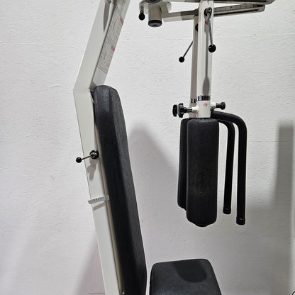 Kaphingst Haltungs und Bruststabilisator, Butterfly und Butterfly Reverse - 2 in 1 Kombimaschine, MPG, Fly and Rear Delt, Farbe Weiß, gebraucht - überholter Zustand